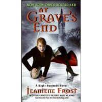  At Grave's End (Night Huntress, Book 3)