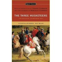  The Three Musketeers (Signet Classics)